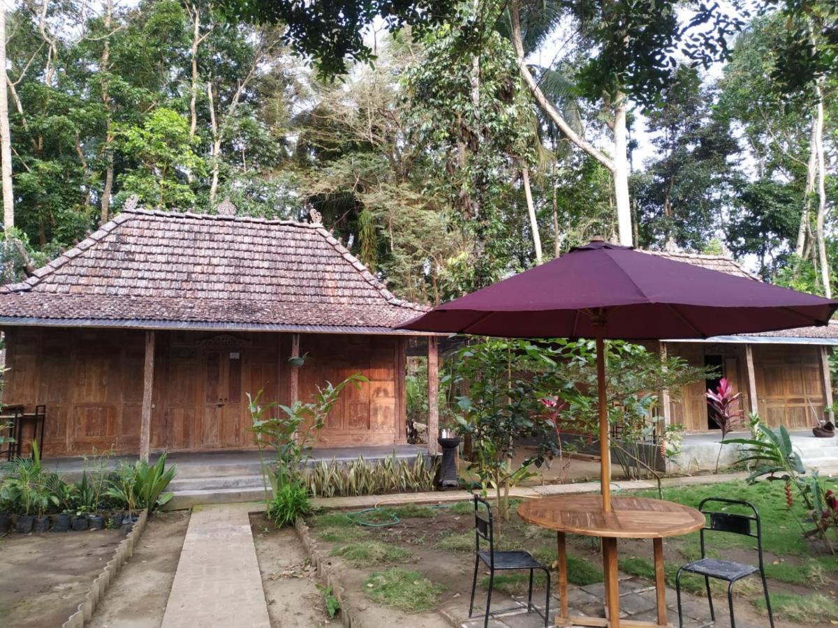 Omah Kayu Jagalan Hotel Magelang Eksteriør billede